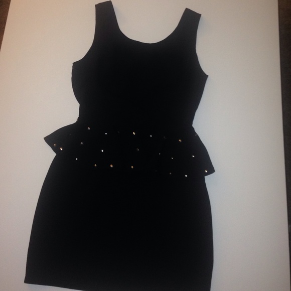 Black dress size (SMALL)