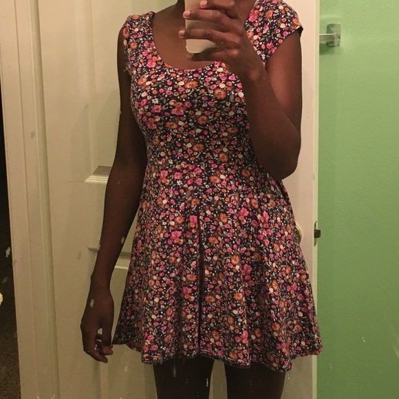 Kimchi Blue Midi Skater Dress - Picture 2 of 3