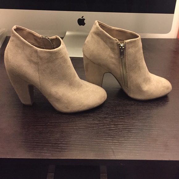 Tan Mossimo booties