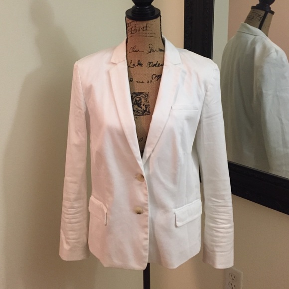 SOLD | Banana Republic Two-button White Blazer - Picture 2 of 3