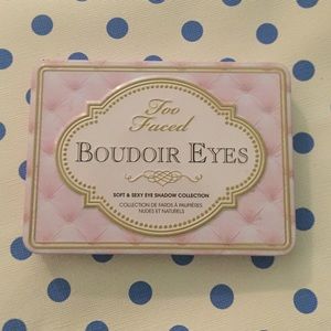 Too faced Boudior Eyes palette