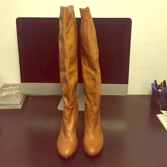 Steve Madden GARMIN & REVERSEE boot bundle