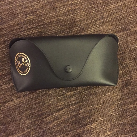 Large black Ray ban case