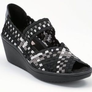 Bare Traps "Umma" Wedge 6