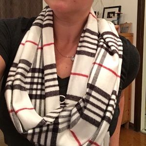 SUPER CUTE SCARF!! White, Red & Black Plaid!