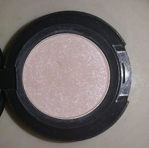 MAC eyeshadow bundle