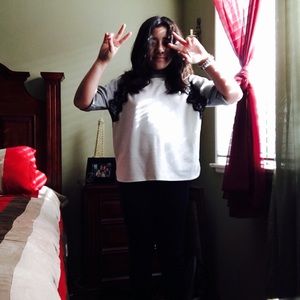 Meet your Posher, Ariel