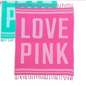 VS PINK BEACH BLANKET