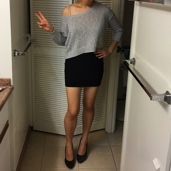 😘Guess? Black Bandage Mini Skirt😍✨NWOT!!