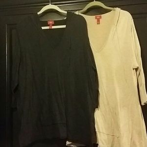 Cute cream hooded shirt, size 24/26