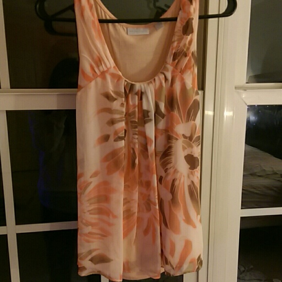 Top - Picture 2 of 3