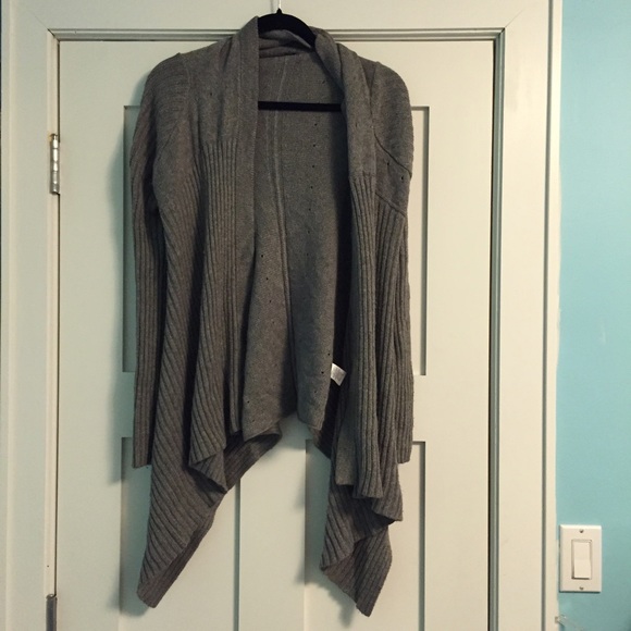 Gray sweater