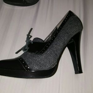 Black herringbone heels