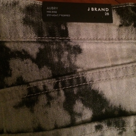🚨SOLD🚨 J Brand x Barneys Tye Dye Cropped Jeans - Picture 2 of 3
