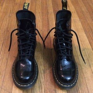 Black Dr. Martens US 5