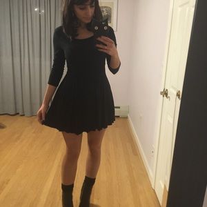 FOREVER 21 tight mini skater dress