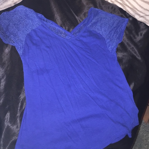 Express Lace Tee