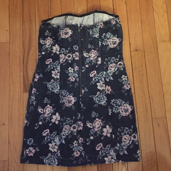 Strapless Floral Print Blue Jean Mini Dress (Sz M) - Picture 3 of 3