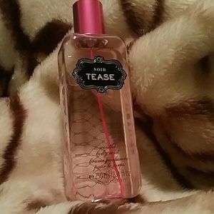 Victoria secret Tease body mist