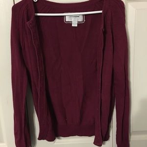 Knit burgundy cardigan with buttons