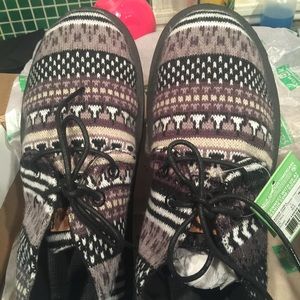 Sanuk booties, NIB!  Size 7 Men's, 40 Europe.