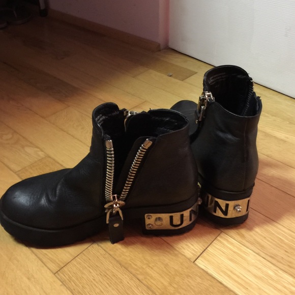 Unif ankle boots 🚨Final price🚨