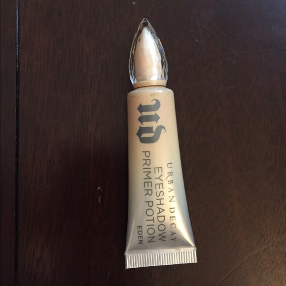 SOLD !!!!  Urban Decay primer potion in EDEN