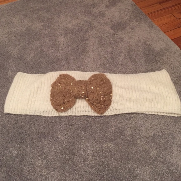brand new betsy johnson scarf
