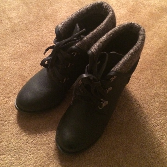 SOLD - Picture 2 of 3