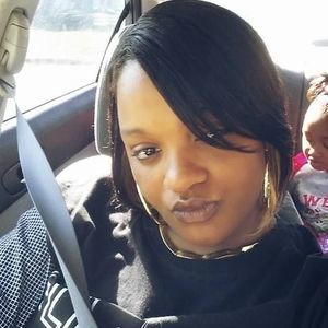 Meet your Posher, Dana