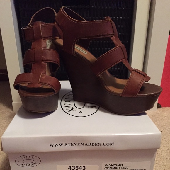 Steve Madden Leather Wedges