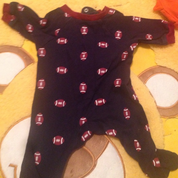 baby clothes - Picture 2 of 3