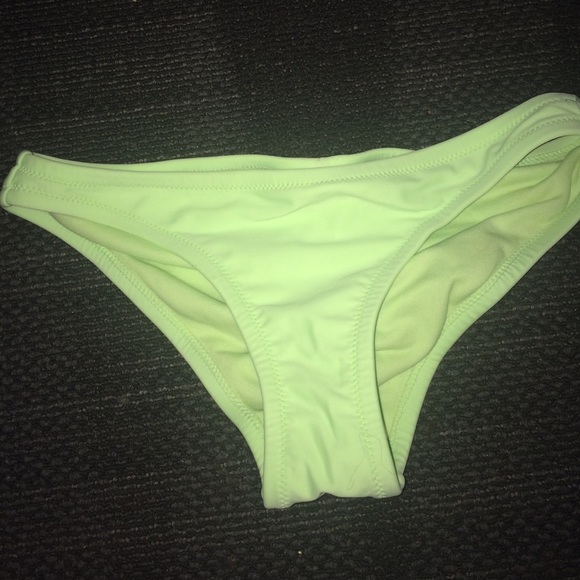 Cheeky bikini bottom