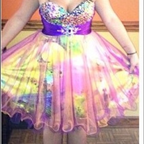 Dresses & Skirts - Dress size 4