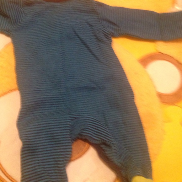 baby clothes - Picture 3 of 4