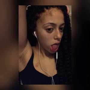 Meet your Posher, Lala