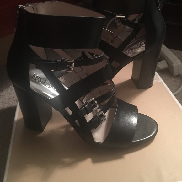 Michael Kors Winston Heels