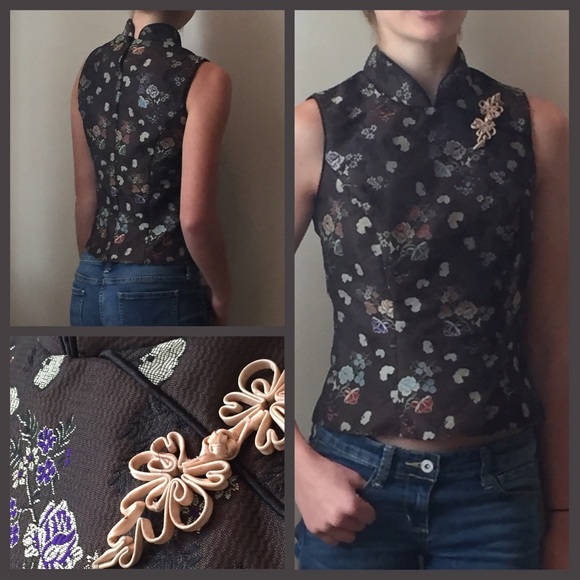 Embroidered Top - Picture 3 of 6
