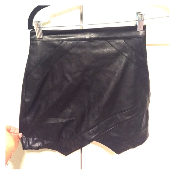 Leather envelope skirt