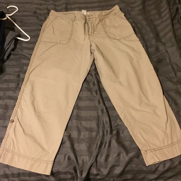 Women's Khaki capris