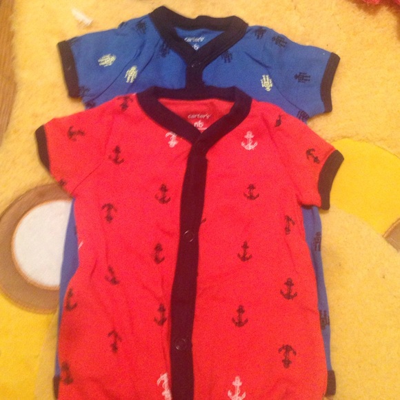 baby clothes - Picture 1 of 3