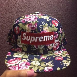 Supreme SnapBack