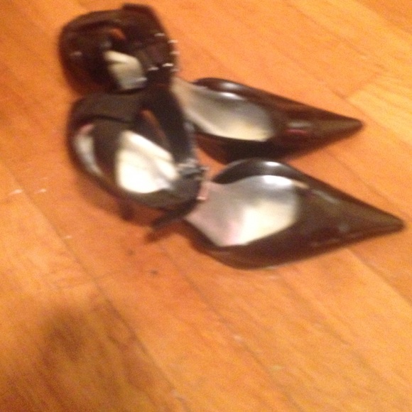 heels - Picture 2 of 2