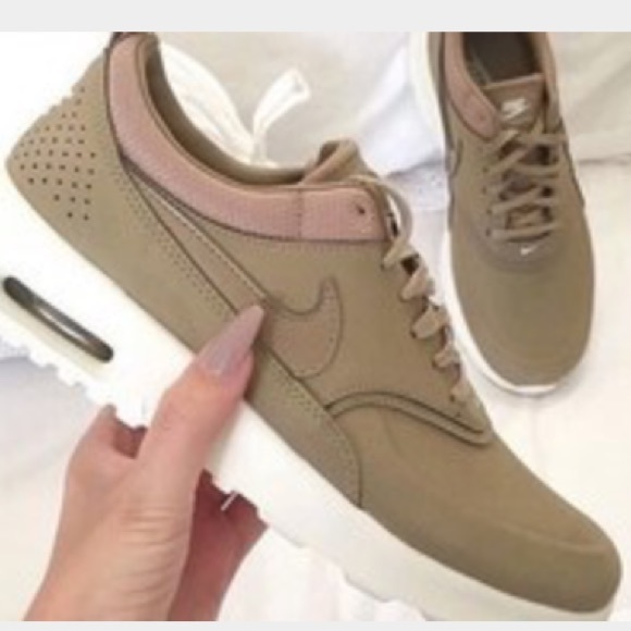 tan nikes womens