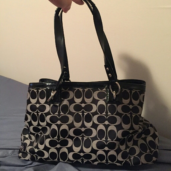 SOLD******Coach Purse - Picture 2 of 4