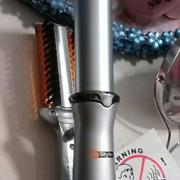 Instyler hair straightener & curling iron