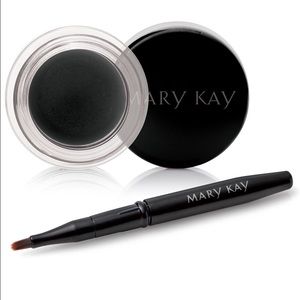 Mary Kay Gel Eyeliner with brush applicator.