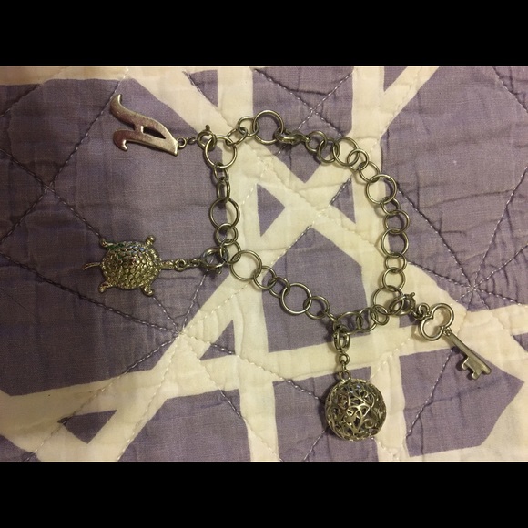 Charm bracelet