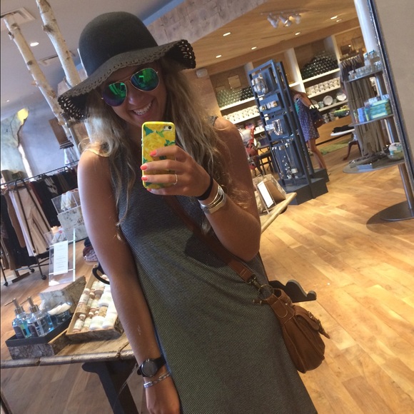 Meet your Posher, Alexis