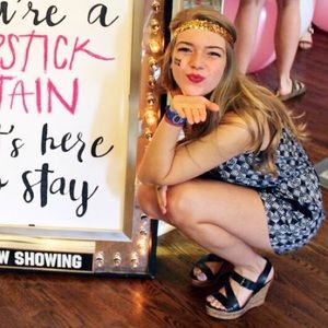 Meet your Posher, Raegan